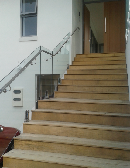 Side Fixed Frameless Glass Railing